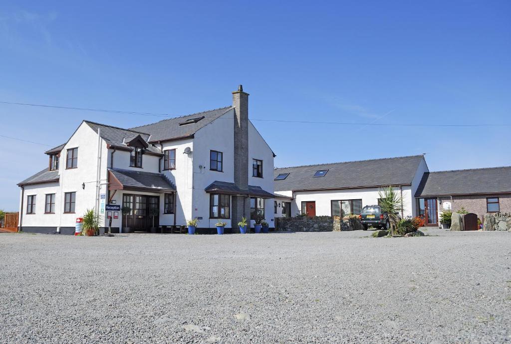 Blackthorn Farm Panzió Holyhead Kültér fotó